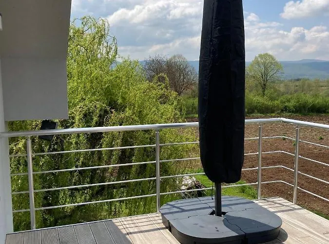 Agro Lux - Milenovic * 索科矿泉村